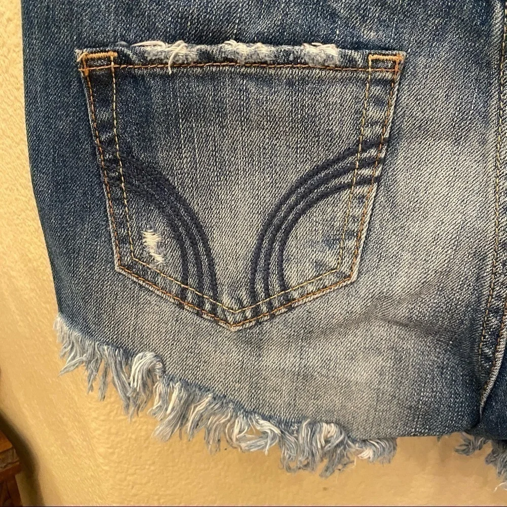 HOLLISTER Blue Raw Hem Jean Shorts Size 25 - Picture 5 of 7